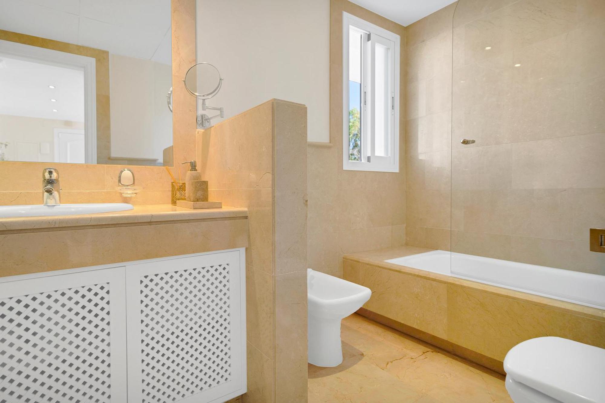 Luxury Penthouse With Sea Views In Marbella Golden Mile, Puente Romano Area Esterno foto